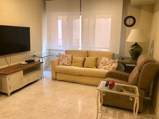 Flat in Carrer del governador gonzález 17