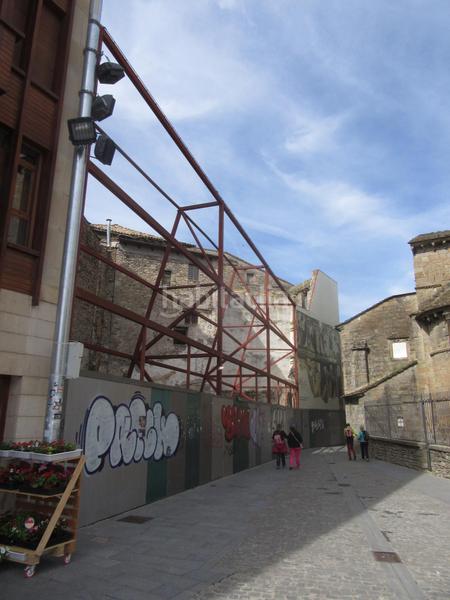 Foto b586fe9d-924e-4397-a1e7-d6680409ea3a. Edifici a Casco Antiguo - Ciudadela Jaca
