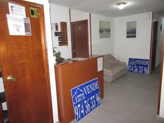 Pis en Sabinigo Centro - Aurn. Hostal en funcionamiento. sabinigo. 8 dormitorios. 6 baos. te