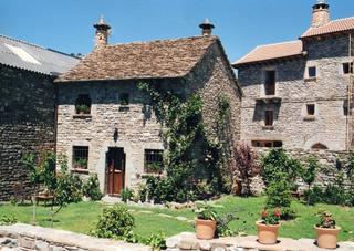 Maison en Biescas. Yosa de sobremonte biescas. casa. jardn. garaje. trastero. 2 do