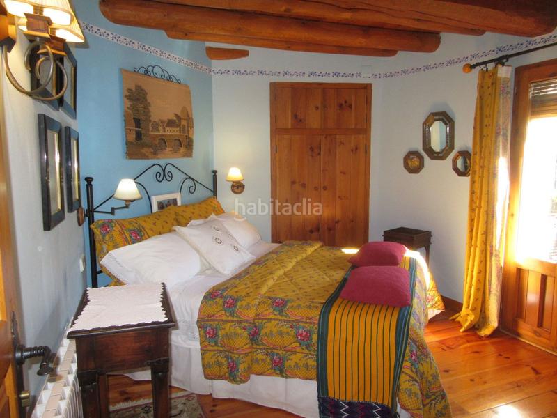 Foto 425c4c19-3873-4578-bcaf-adebf6341d5a. Casa sorripas. a 9 km y a 5 km de sabiñánigo. casa independiente. rehabilitada. bien conservada. jardín. 3 salones. 2 cocina en Biescas