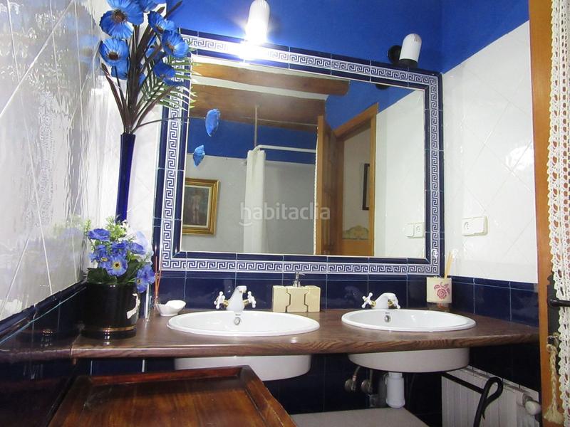 Foto adf2f92f-6054-4f99-ae30-aa8fa099f826. Casa sorripas. a 9 km y a 5 km de sabiñánigo. casa independiente. rehabilitada. bien conservada. jardín. 3 salones. 2 cocina en Biescas