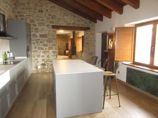 Casa en Escuelas 6. Fantstico chalet en arators castiello de jaca.