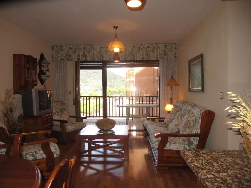 Foto 26464584-77b2-4f1b-b5bd-cf002837629e. Apartament amb calefacció piscina a Universidad Jaca