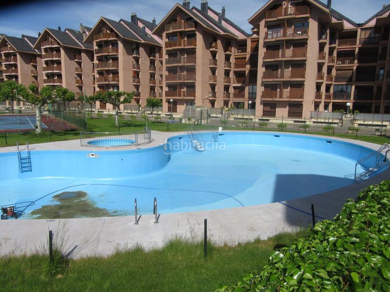 Foto 4e1ab31c-050f-4f05-8a2d-b49b06edc675. Apartament amb calefacció piscina a Universidad Jaca