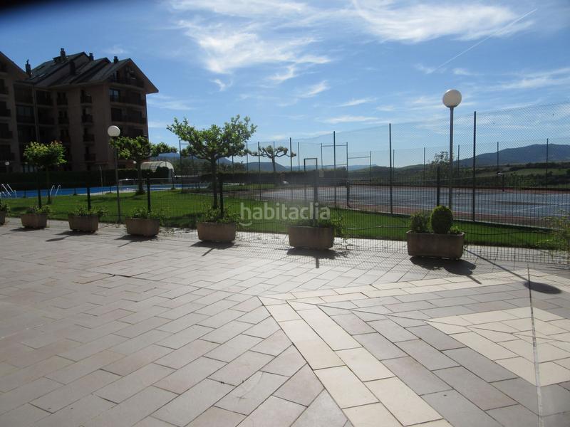 Foto 794b574a-e174-4e69-b10f-fb1ccde1ec87. Apartament amb calefacció piscina a Universidad Jaca