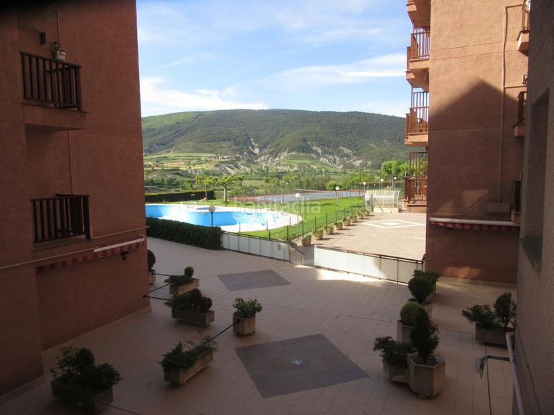 Foto 8259a0f8-3bb4-4820-a956-bc0e29526e82. Apartament amb calefacció piscina a Universidad Jaca