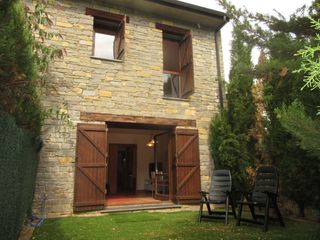 Casa a Castiello de Jaca. Castiello de jaca. challet. jardín privado. garajecochera. trast
