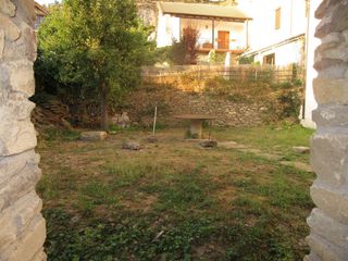 Maison  Calle pirineos 3. Yebra de basa. casa. jardín. económica.