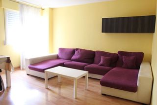 Rent Flat in Los Olivos. Piso de 4 dormitorios en los olivos sólo estudiantes o empresas