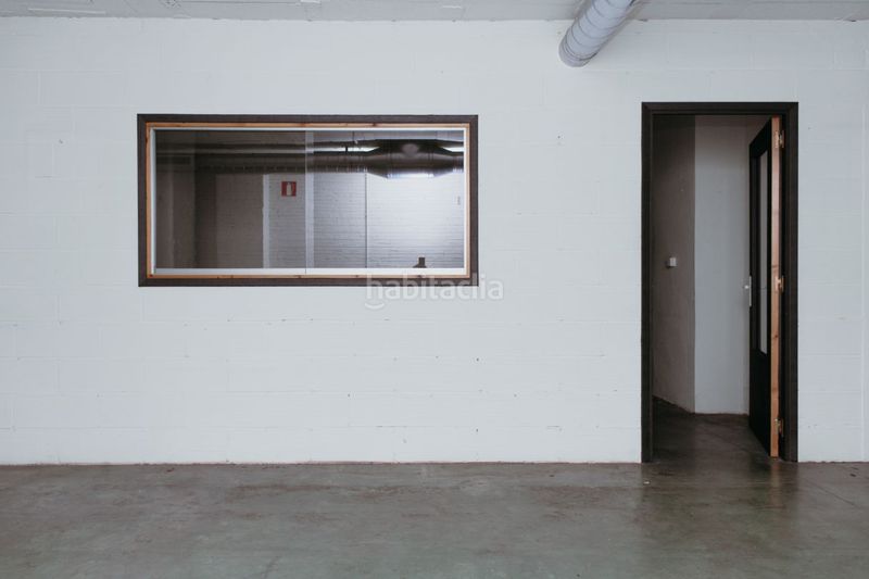 Foto c1a967b2-ef22-42ea-b7a2-4ab0aacbb946. Lloguer local comercial a calle obispo pintado 8 a Huesca