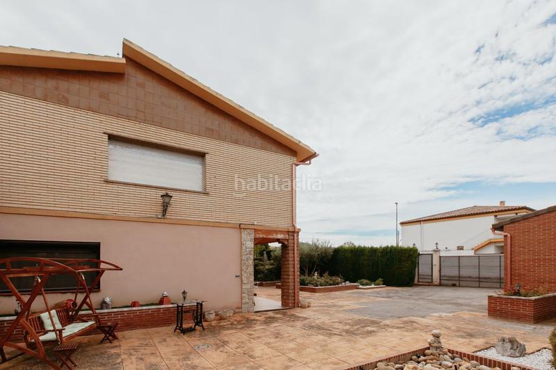 Foto 3b0995b9-155a-4c05-9ec7-470cf645c715. Chalet in calle pío baroja 79 in San Mateo de Gállego