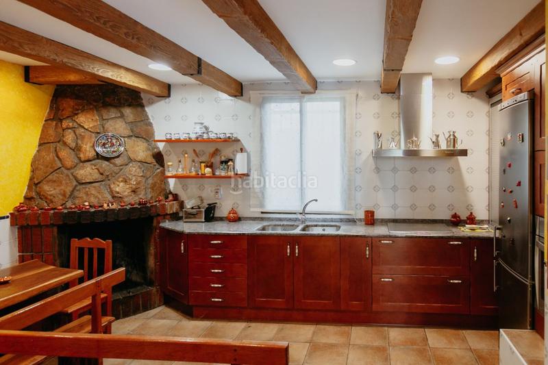 Foto 859e91e3-c647-4291-ad34-a2a8143f3ae0. Chalet in calle pío baroja 79 in San Mateo de Gállego