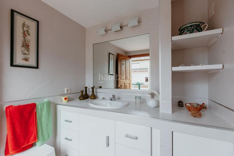 Foto f40dcb90-78bd-48c1-9f51-d0253689a2f3. Chalet in calle pío baroja 79 in San Mateo de Gállego