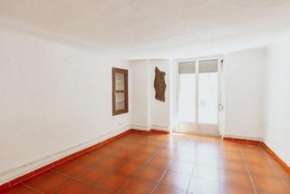 Pis a Casco Antiguo. Piso en venta en el centro de 3 habitaciones.