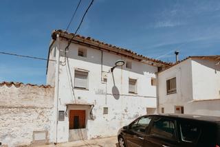 Casa en Calle santa ana blecua 13. Casa en venta en blecua con jardn