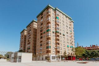 Lloguer Pis  Avenida del doctor artero. Amplio piso de 4 dormitorios
