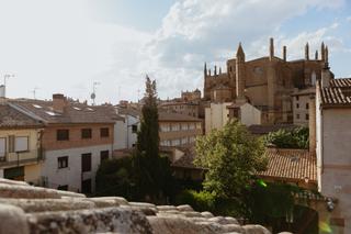 Àtic  Pz latre. Ático en el casco antiguo de huesca sin ascensor