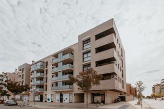 Miete Etagenwohnung in Calle josé castán tobeñas 52. Piso de 2 dormitorios con garaje y trastero en los olivos