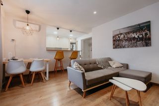 Rent Flat in Casco Antiguo. Piso de 2 dormitorios en el centro de huesca