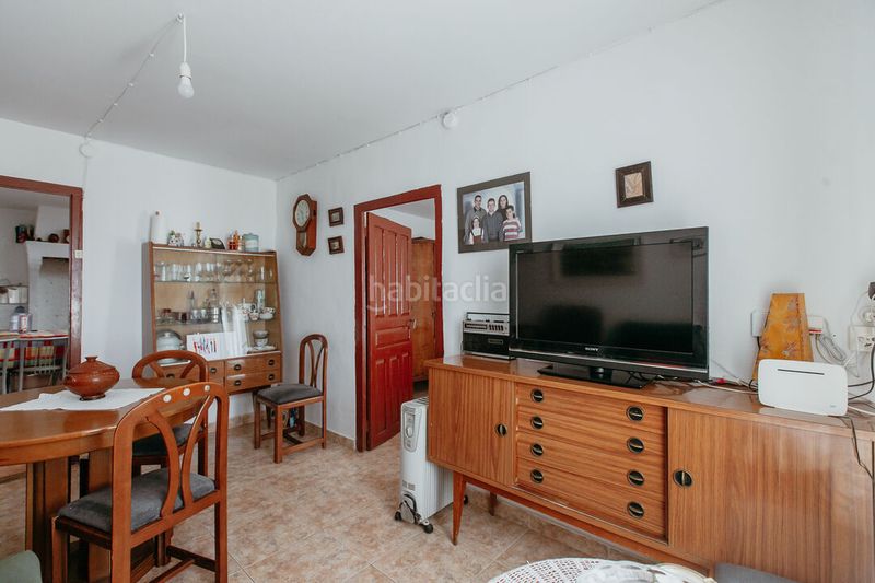 Foto 6b09afff-8e45-4fe2-ae85-2e894fccf877. Casa amb aparcament a Sotonera (La)
