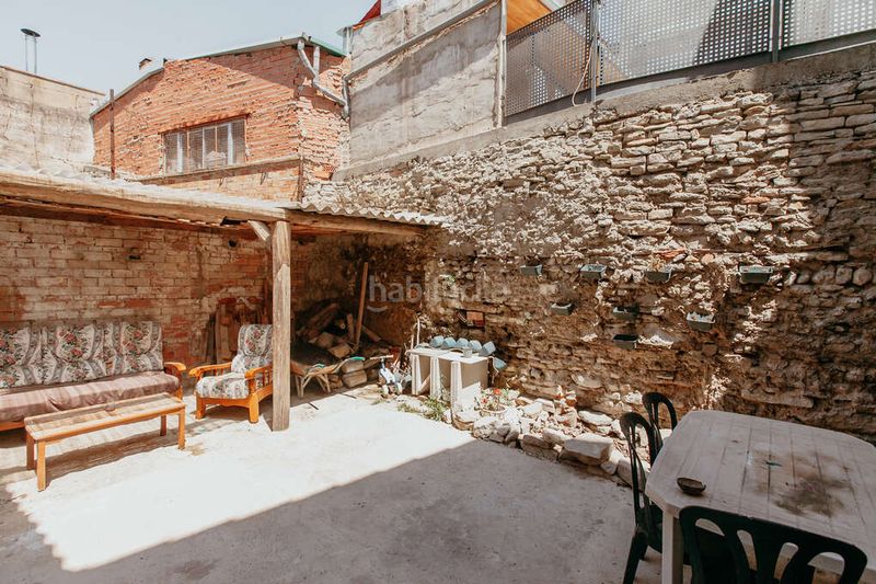 Foto 1e17a260-c05a-4249-9176-0435a1254129. Casa amb calefacció a Almudévar