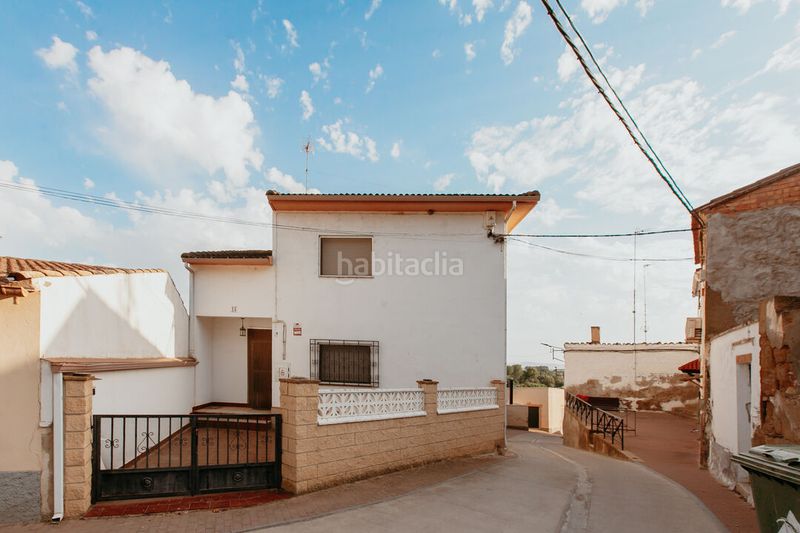 Foto 00b50f49-6e86-4f91-ad88-8ba8408b46ec. Casa amb calefacció aparcament a Almuniente