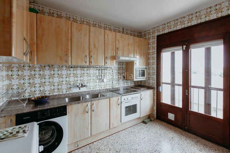 Foto 1ea3599f-7d2b-4897-a455-7de54acee9ef. Casa amb calefacció aparcament a Almuniente