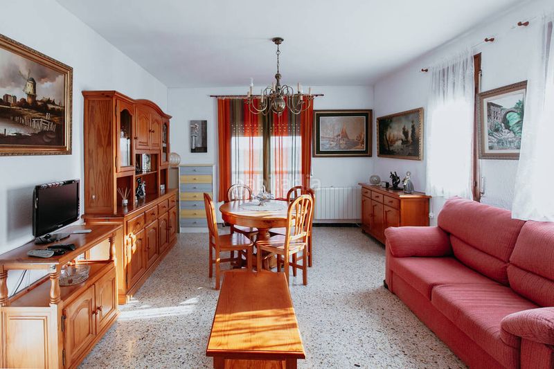 Foto 2f6ac0ed-47cb-4237-9266-873b0fd9c9ad. Casa amb calefacció aparcament a Almuniente