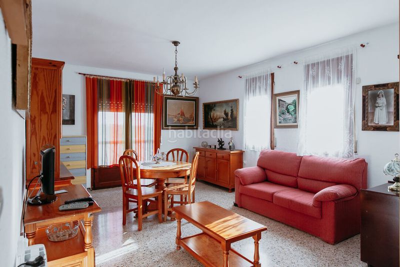 Foto b4bc829c-3db2-4a70-be8c-b7cba0d5d549. Casa amb calefacció aparcament a Almuniente