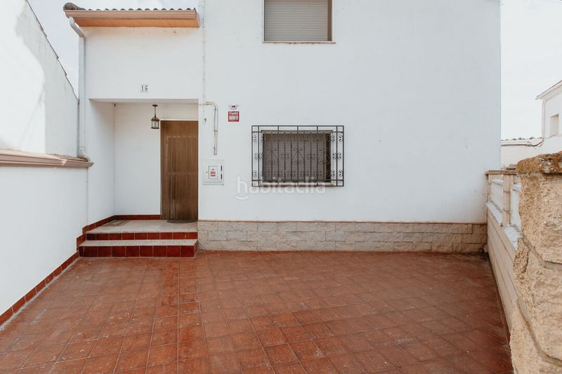 Foto bfa27c86-3637-46da-8767-31e3082175ce. Casa amb calefacció aparcament a Almuniente