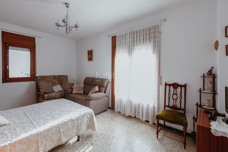 Foto c5772a80-3fda-4dda-abd3-36354802aff7. Casa amb calefacció aparcament a Almuniente