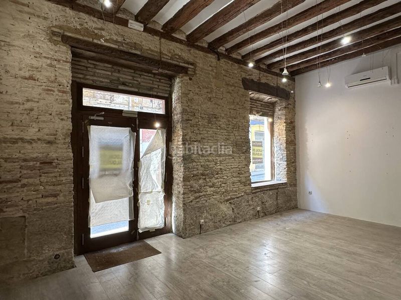 Foto 545c78de-a246-4b0a-be2a-3c227288338d. Lloguer local comercial a calle cuatro reyes 5 a Huesca