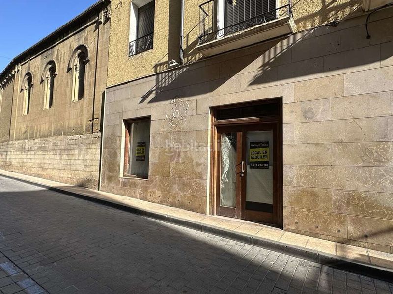 Foto 5c6e9ca9-9028-4a02-bf55-abcd7abfea48. Lloguer local comercial a calle cuatro reyes 5 a Huesca
