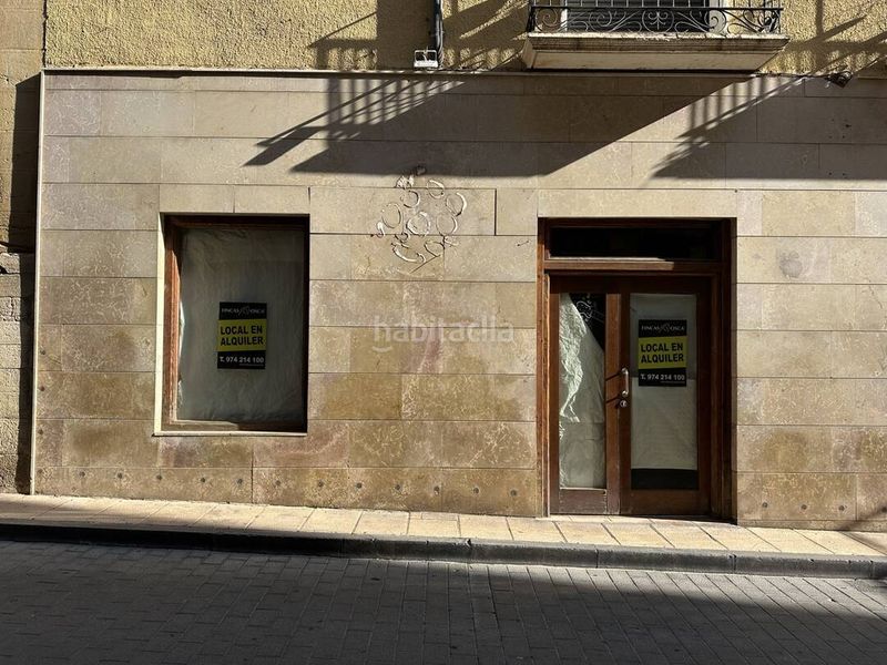 Foto a5e8a1b5-277d-4bbd-9ce4-ed06fbc30881. Lloguer local comercial a calle cuatro reyes 5 a Huesca