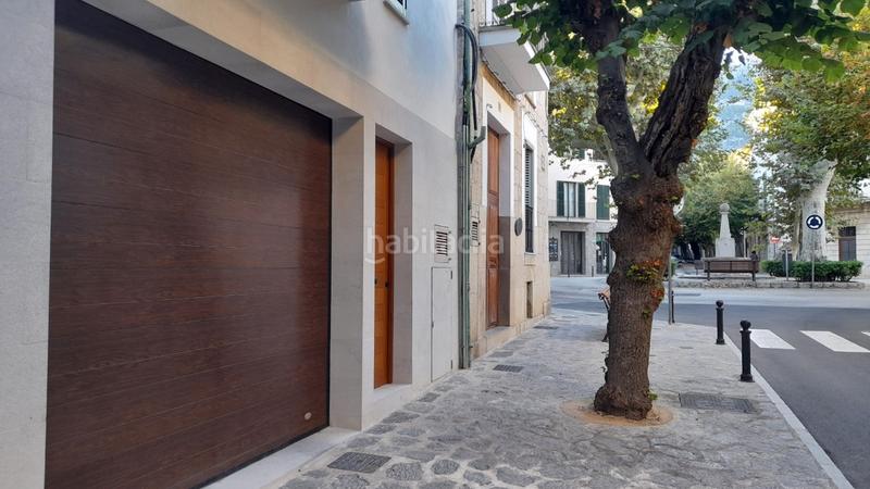 Foto 4245ddbf-797b-4406-93bb-eb51b99108ed. Casa aparellada amb calefacció aparcament a Sóller