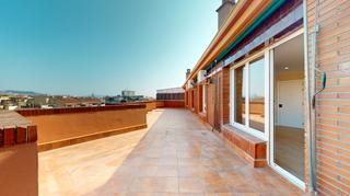 Attique  Avinguda del parallel. Atico reformado a estrenar con terraza espectacular de 62 metros