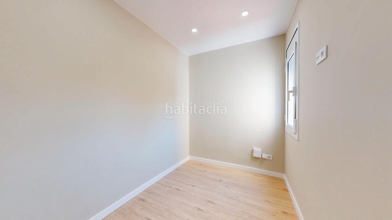 Foto 418eae08-240d-47cc-994d-0c6459407c4e. Àtic amb calefacció a Sant Antoni Barcelona