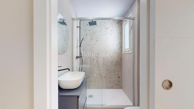 Foto 67156bbe-705f-4408-88d3-fa3ce2234bf7. Attico con riscaldamento in Sant Antoni Barcelona