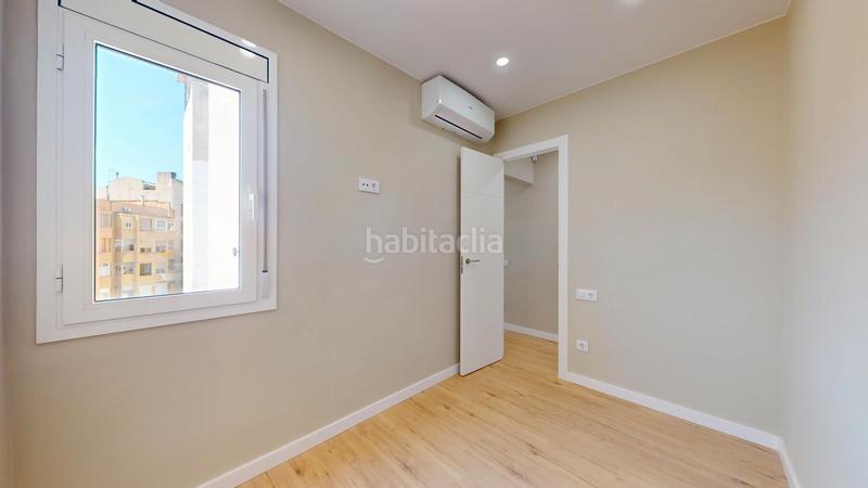 Foto 65647eac-0403-4781-a7a0-ab705c510499. Dachwohnung mit heizung in Sant Antoni Barcelona