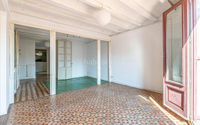 Foto c7e92b01-7ede-4114-ad83-7e4b4c491421. Piso en Raval Barcelona