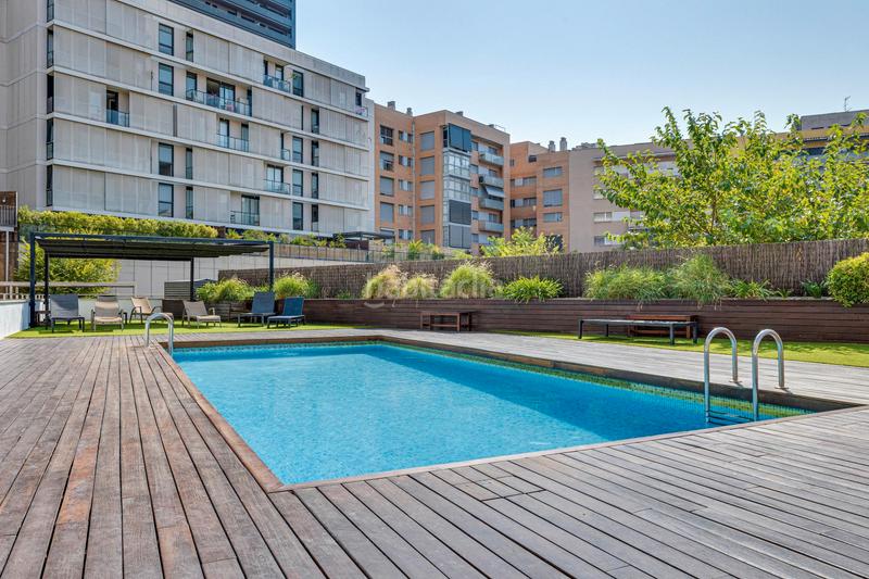 Foto 00905ec2-4ab3-4458-a8fa-b70fe5e01c53. Piso fantastica zona comunitaria con piscina ¡ en Barcelona