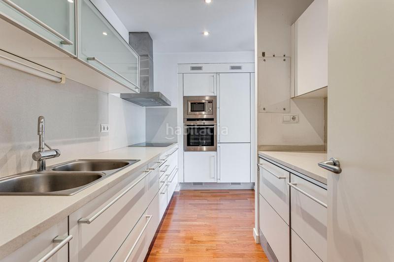 Foto 580fd1a5-d7aa-4c38-a209-efb981a9126b. Piso fantastica zona comunitaria con piscina ¡ en Barcelona