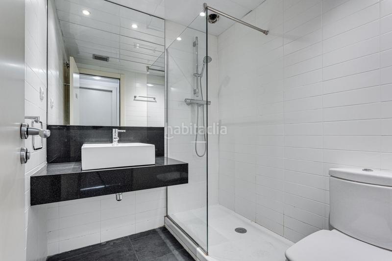 Foto 8c84425b-e54b-406f-b986-8c088b66155d. Piso fantastica zona comunitaria con piscina ¡ en Barcelona