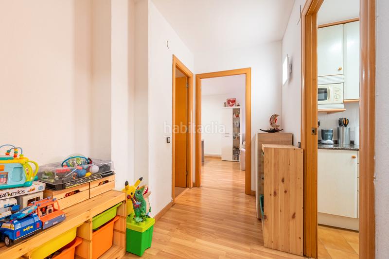 Foto 3465f3a6-8902-4969-81bd-adaae1a4353c. Piso super terraza en meridiana! en Prosperitat Barcelona