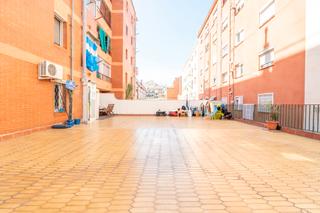 Appartement  Avinguda meridiana. Super terraza en meridiana!