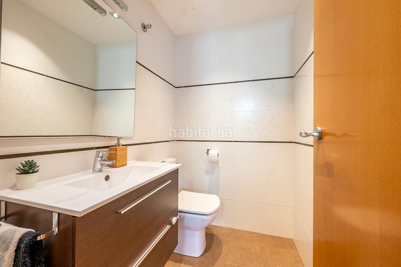 Foto a3dbbccb-6b40-43b2-a3e4-32bff8e36b44. Piso super terraza en meridiana! en Prosperitat Barcelona