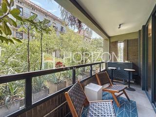 Flat  Carrer de la diputació. Reformado con amplio balcon en eixample ¡