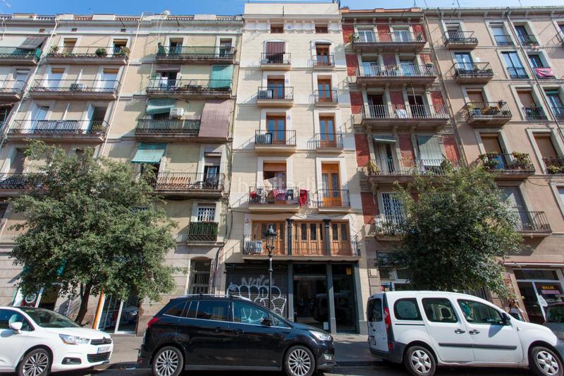 Foto f706bf54-f3c7-474d-896a-83ee443f40b4. Etagenwohnung mit heizung in Raval Barcelona