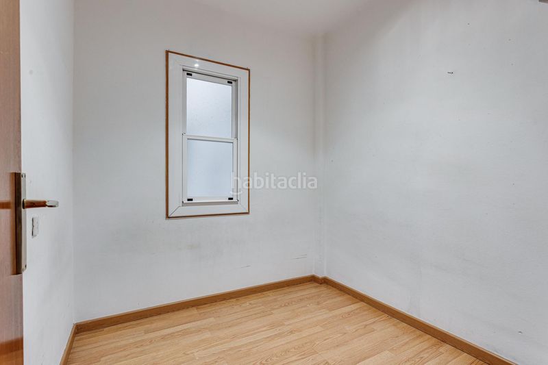 Foto 0cfda8ee-ca08-4d84-a983-ebdfa8b435b1. Pis a Sagrada Família Barcelona